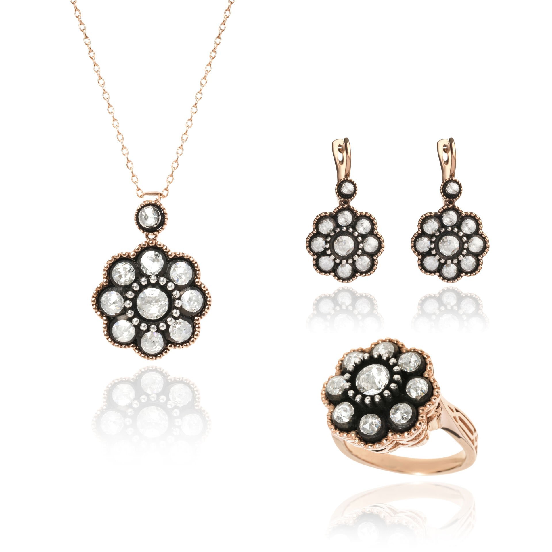 Elmas Gül Model Set  (Kolye-Küpe-Yüzük)