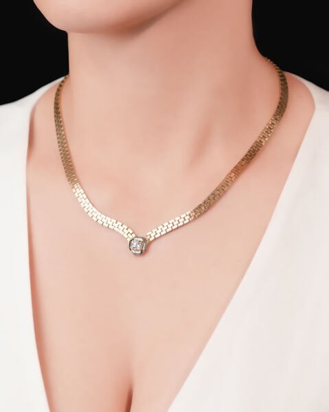 14 Ayar Altın Siyah Mineli Taşlı Kolye