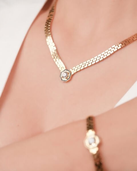 14 Ayar Altın Siyah Mineli Taşlı Kolye