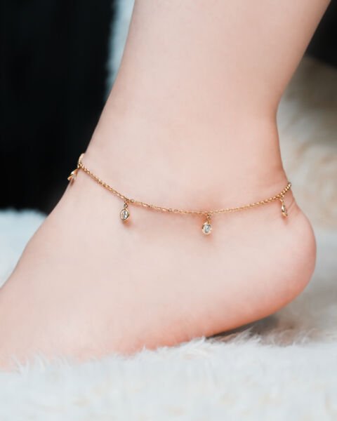 Yuvarlak Figürlü Taşlı Sallantılı Halhal 14 Ayar Altın