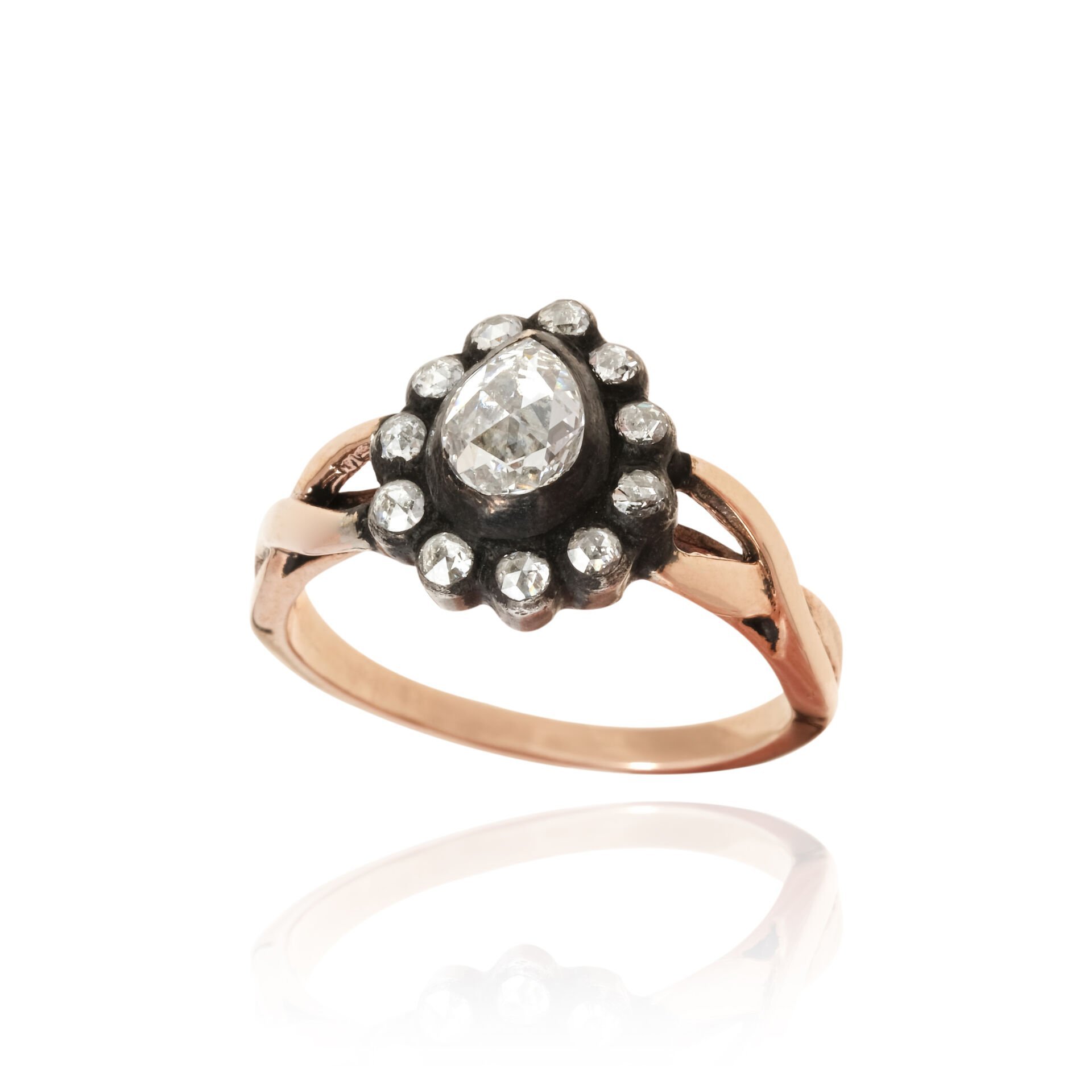 Elmas Damla Model Altın Yüzük