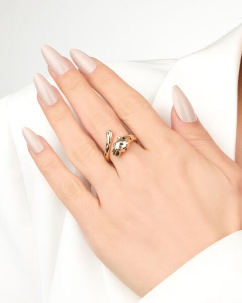 Cetaş Eterna 14 Ayar Zümrüt Taşlı Leopar Figürlü Altın Yüzük