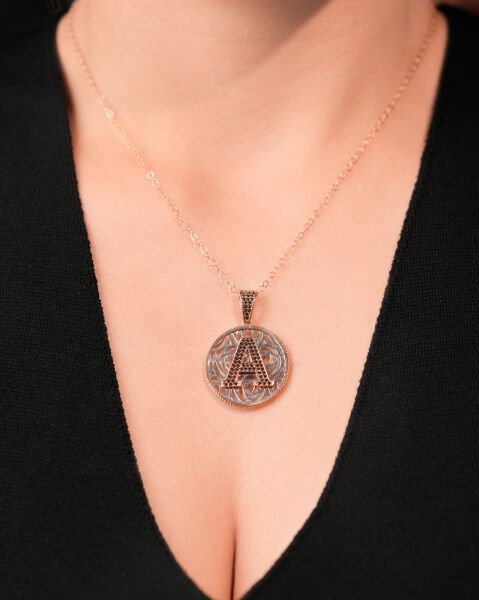 14 Ayar Altın Taşlı Tasarım A Harfi Kolye