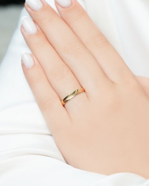 14 Ayar Altın Başak Desenli Kadın Alyans