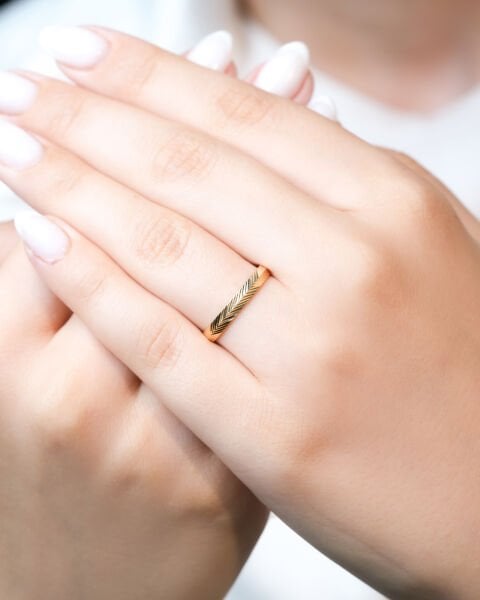 14 Ayar Altın Başak Desenli Kadın Alyans