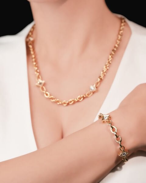 Genola 14 Ayar Altın Taşlı Yıldız Tasarım (Kolye & Bileklik Seti)