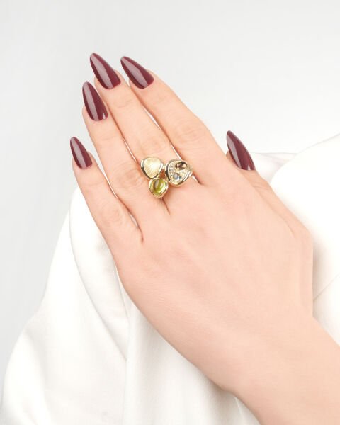 14 Ayar Altın Taşlı Tasarım Yüzük