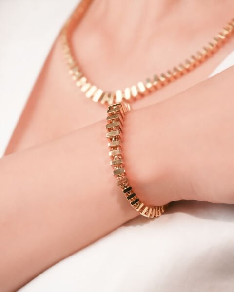 14 Ayar Altın Tasarım Bileklik