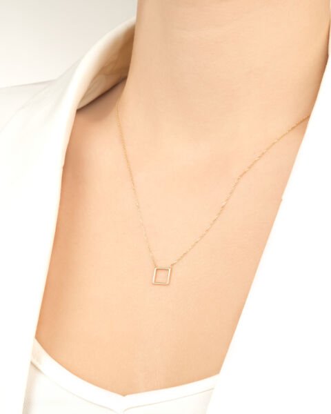 14 Ayar Altın Kare Form Kolye