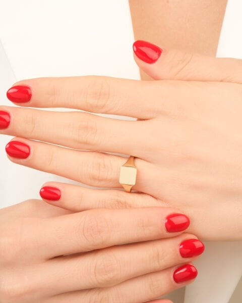 14 Ayar Altın Kare Form Tasarım Yüzük