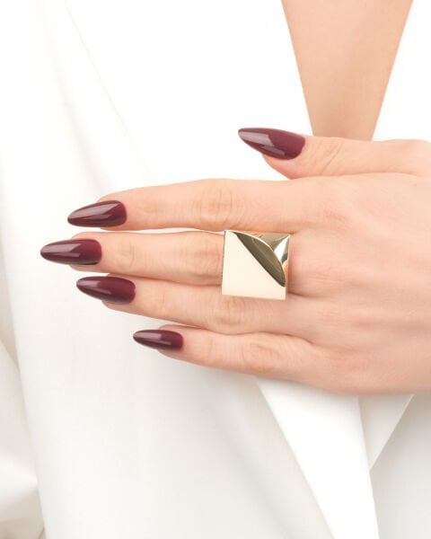 14 Ayar Altın Kare Formlu Tasarım Set