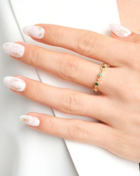 14 Ayar Altın Yeşil Kare Taşlı Yüzük