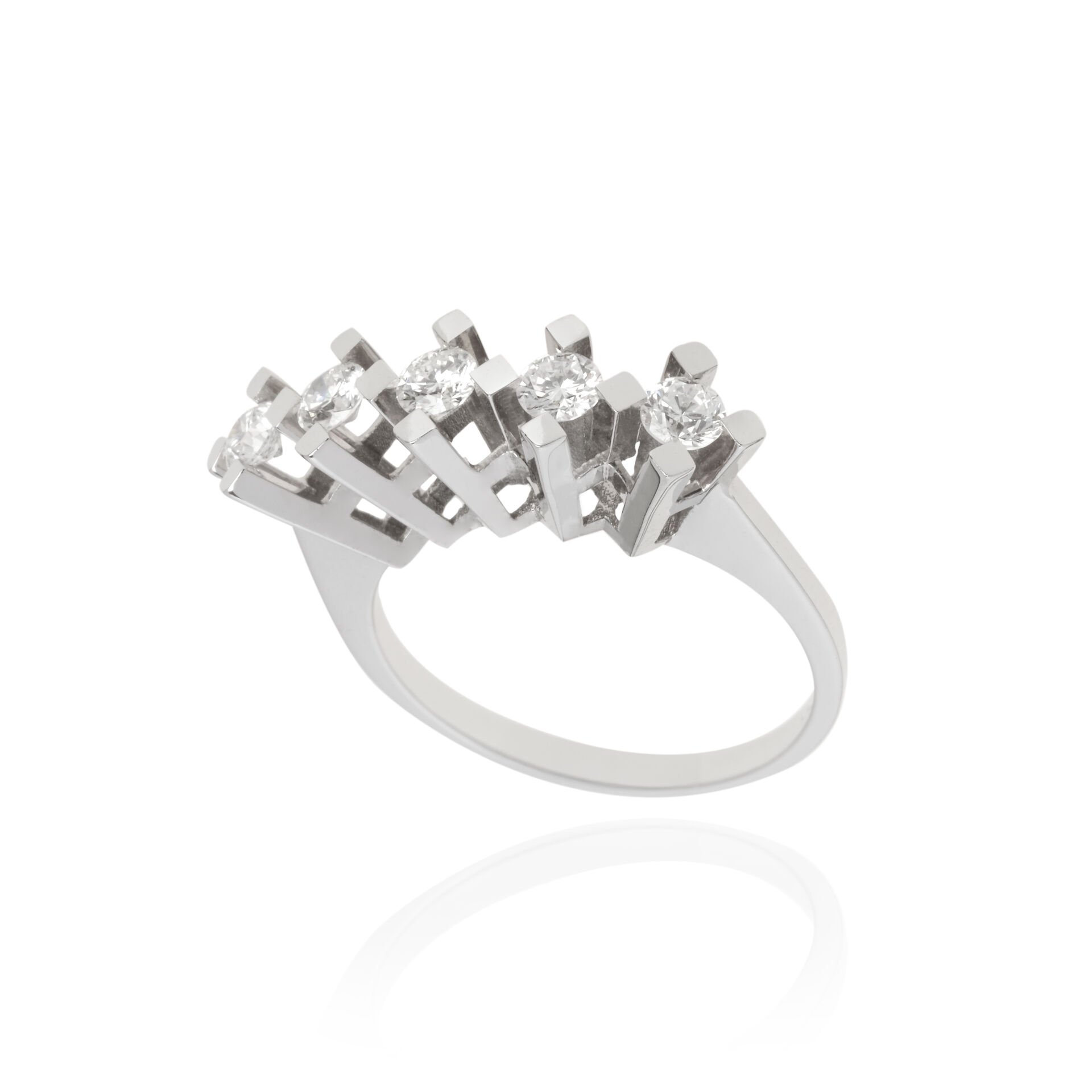 0.60 Karat Pırlanta Beştaş Yüzük