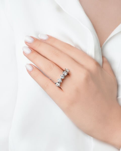 1.65 Karat Pırlanta Beştaş Yüzük