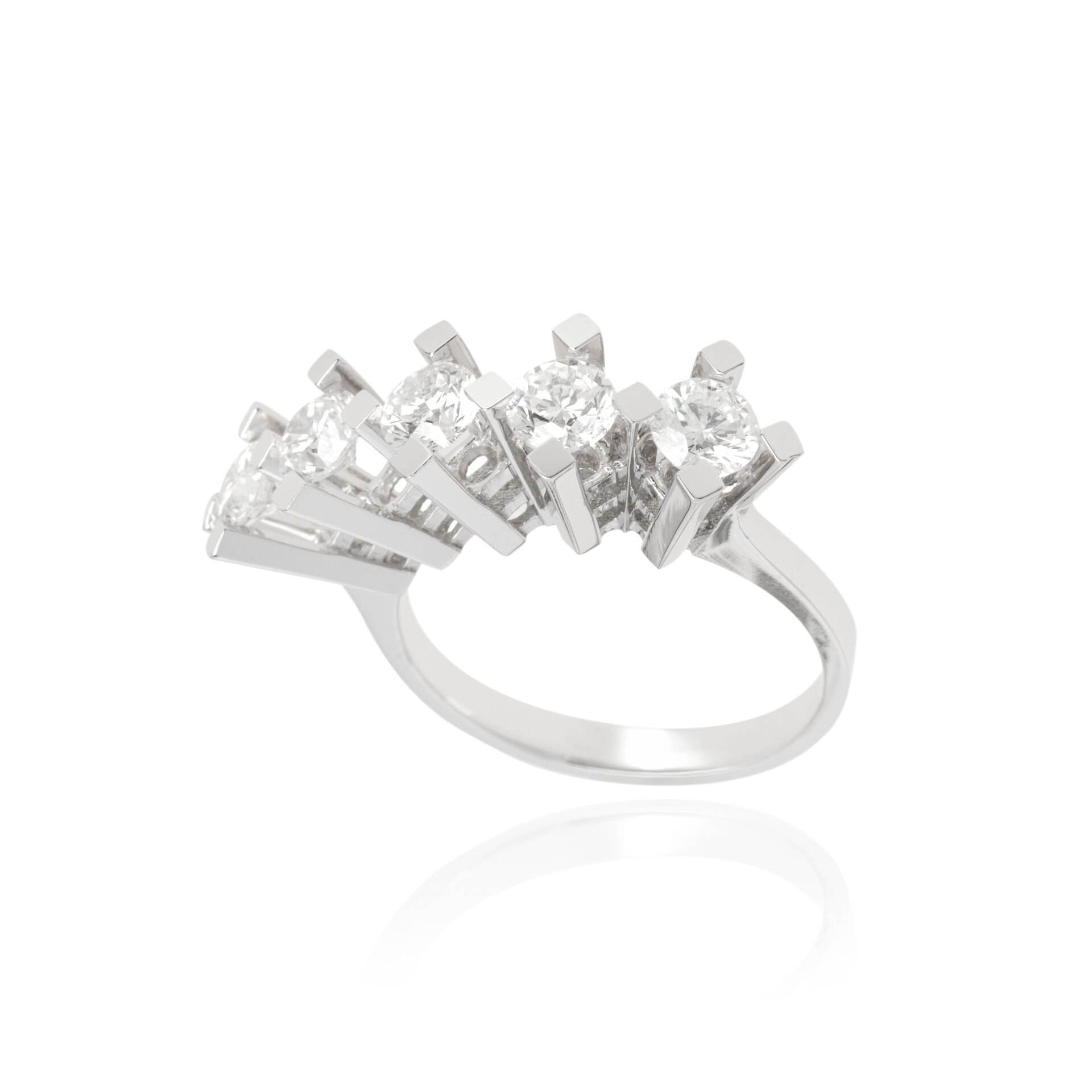 1.65 Karat Pırlanta Beştaş Yüzük