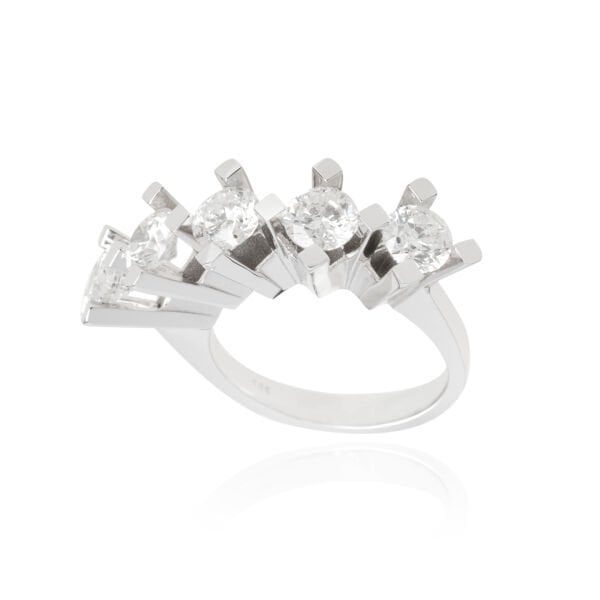 2.75 Karat Beştaş Pırlanta Yüzük