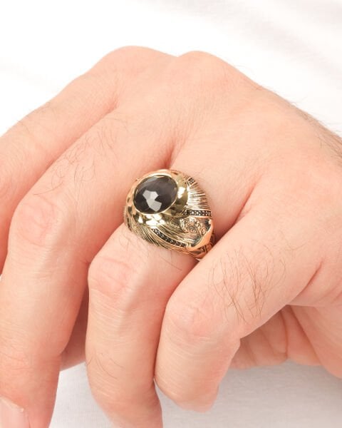 14 Ayar Altın Onix Taşlı İşlemeli Erkek Yüzük