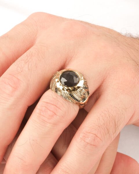 14 Ayar Altın Onix Taşlı İşlemeli Erkek Yüzük