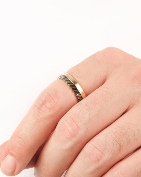 14 Ayar Altın Siyah Renk Tasarım Erkek Yüzük