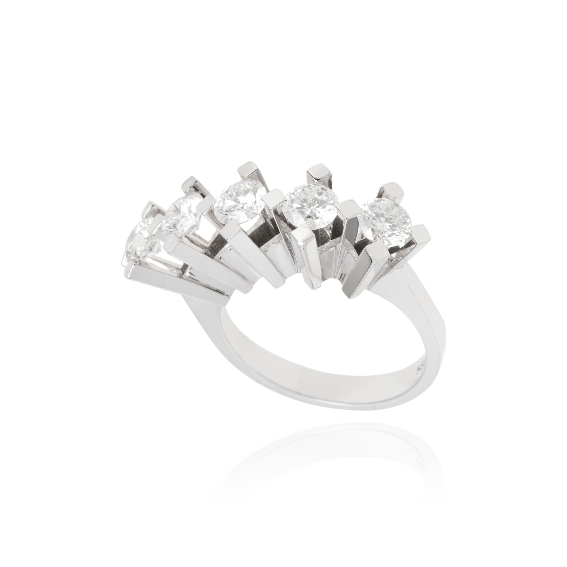 1.52 Karat Beştaş Pırlanta Yüzük