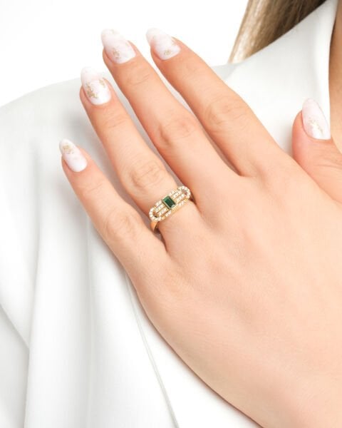 14 Ayar Altın Dikdörtgen Form Turmalin Taşlı Yüzük