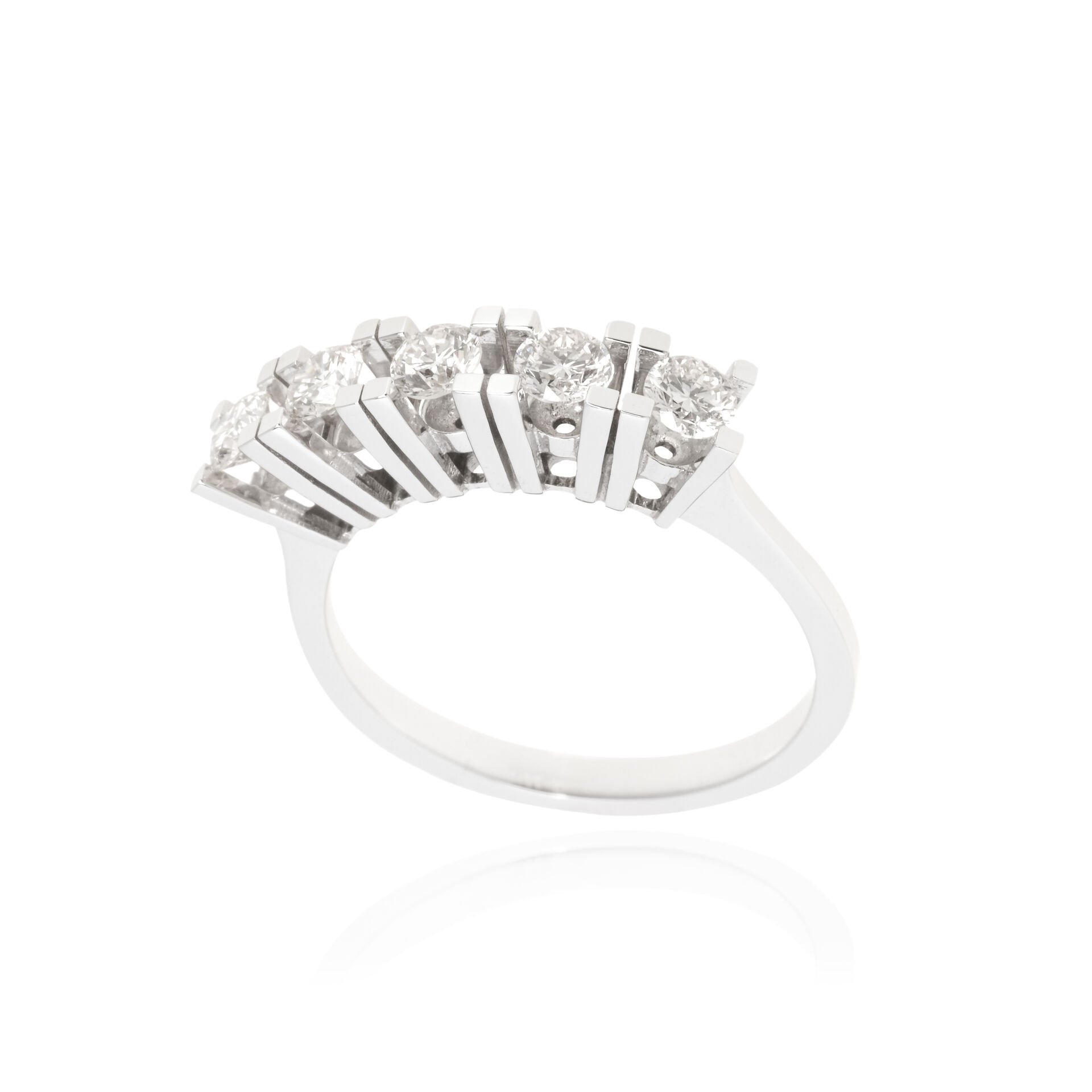 0.60 Karat Beştaş Pırlanta Yüzük