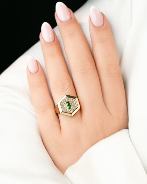 Ema 14 Ayar Altın Altıgen Zümrüt Taşlı Yüzük