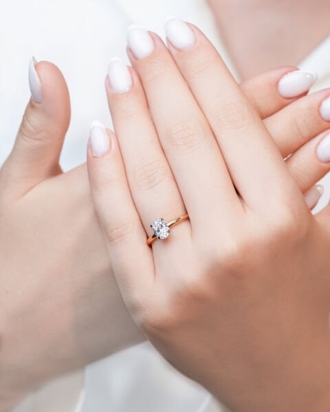 1.01 Karat Oval Kesim Pırlanta Tektaş Yüzük