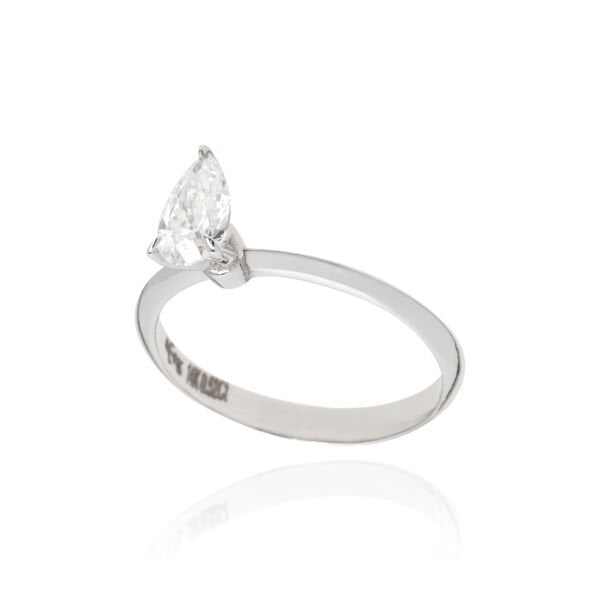 0.52 Karat Damla Kesim Pırlanta Tektaş Yüzük