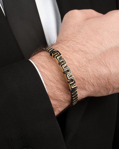 14 Ayar Altın Zigzag Detaylı Siyah Deri Erkek Bileklik