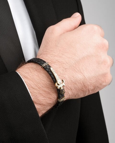 14 Ayar Altın Taşlı Kılıç Figürlü Deri Erkek Bileklik