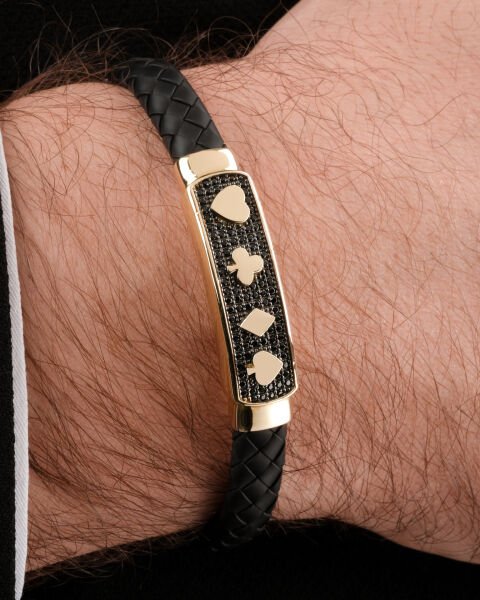 14 Ayar Altın Taşlı İskambil Figürlü Siyah Deri Erkek Bileklik