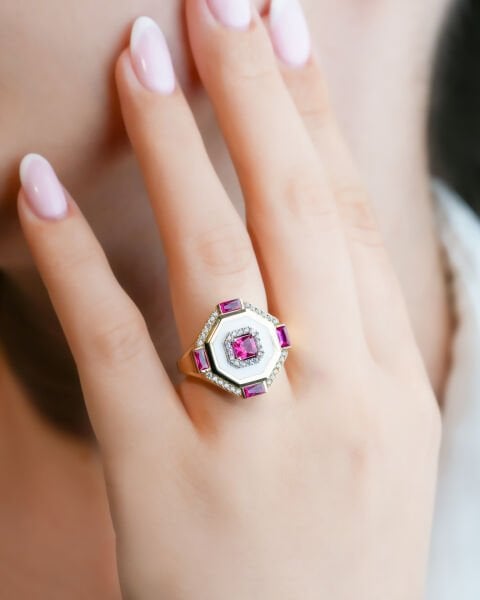 EMA 14 Ayar Altın Mineli Taşlı Yüzük