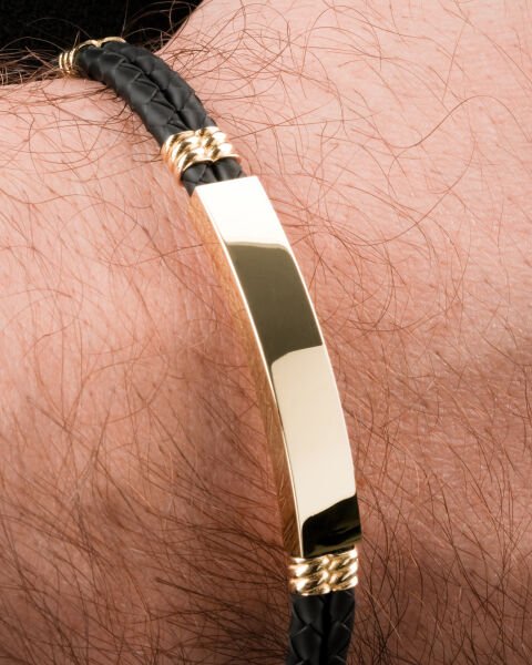 14 Ayar Altın Plaka Detaylı Siyah Deri Erkek Bileklik