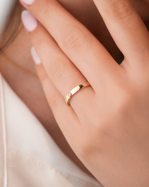 14 Ayar Altın Tektaş Tasarım Yüzük