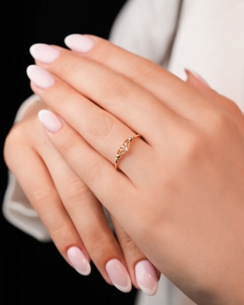 14 Ayar Altın Taç Figürlü Zarif Yüzük