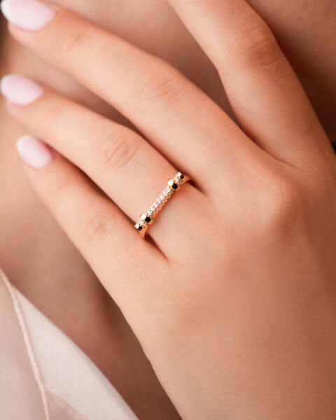 14 Ayar Altın Taşlı Geometrik Formlu Yüzük