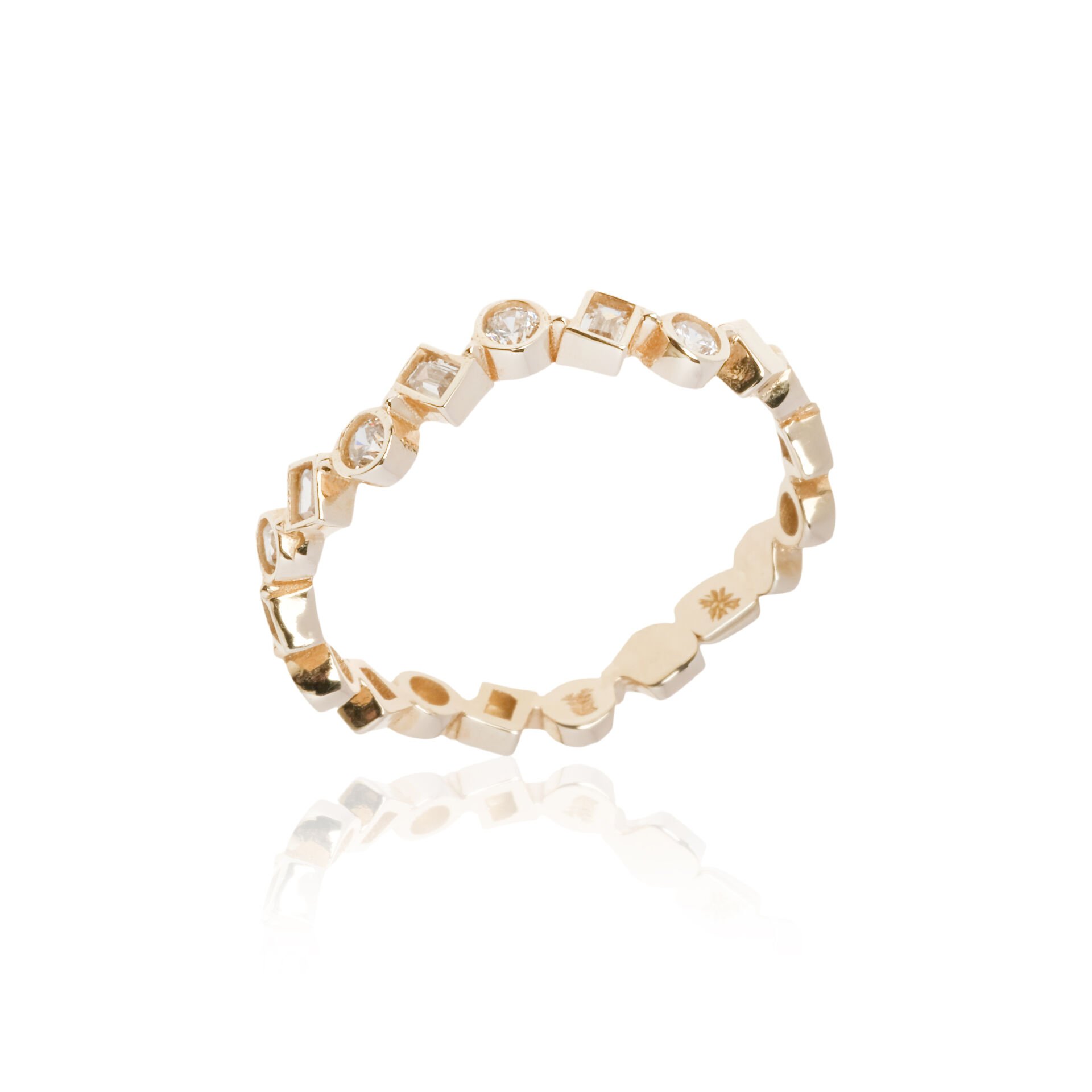 14 Ayar Altın Farklı Kesim Taş Detaylı Yüzük