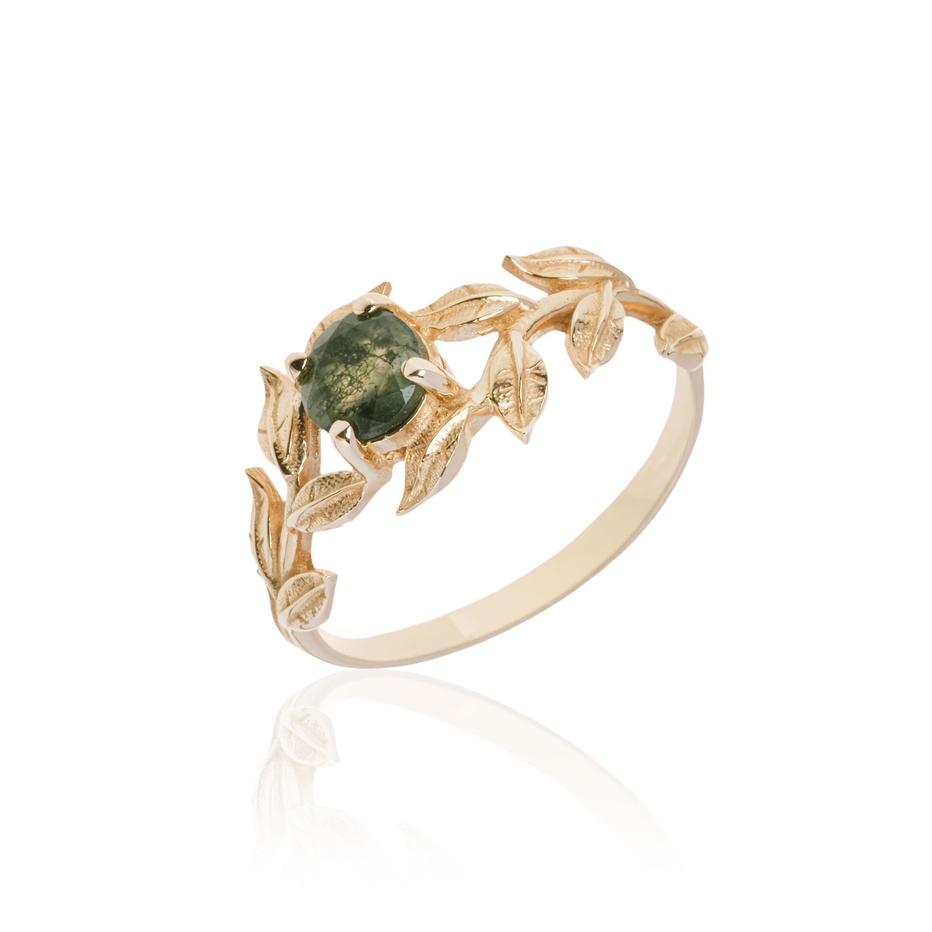 14 Ayar Altın Yaprak Motifli Yeşil Taşlı Yüzük