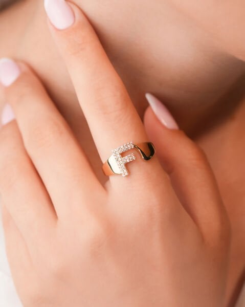 14 Ayar Altın Taşlı F Harfi Yüzük