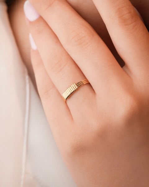 Modern Tasarım 14 Ayar Altın Yüzük