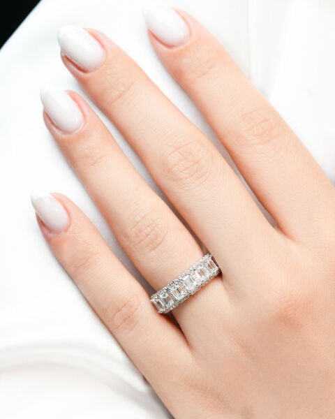 4.01 Karat Pırlanta Baget Taşlı Tamtur Yüzük