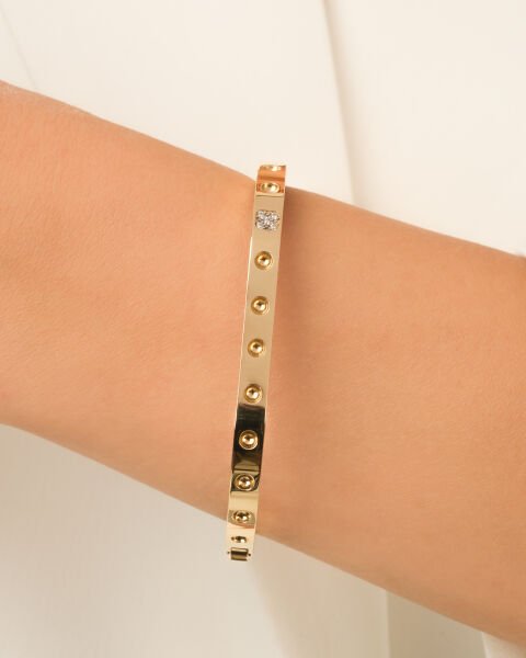 14 Ayar Altın Kabartma Desenli Kare Form Kelepçe