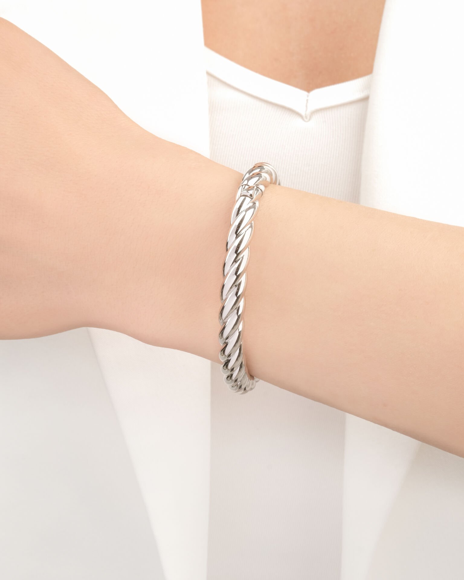 14 Ayar Beyaz Altın Burgu Kelepçe