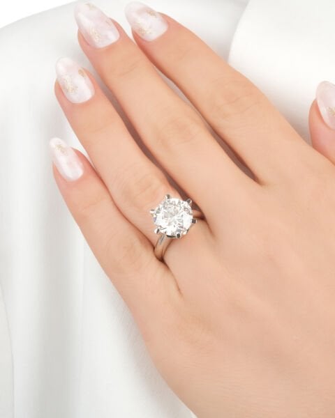 6.02 Karat Pırlanta Tektaş Yüzük