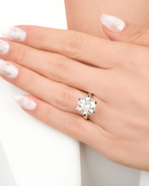 6.02 Karat Pırlanta Tektaş Yüzük