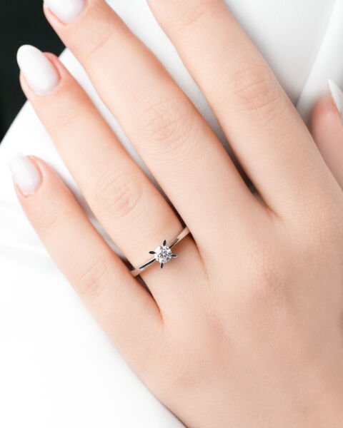 0.40 Karat Pırlanta Tektaş Yüzük