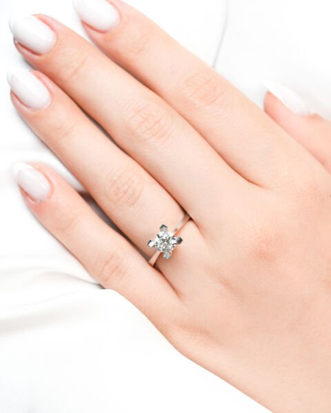 1.01 Karat Pırlanta Tektaş Yüzük