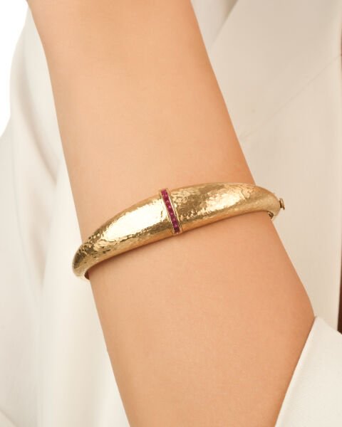 Cetaş Eterna 14 Ayar Altın Yakut Taşlı Kelepçe