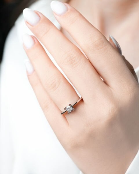 0.60 Karat Pırlanta Tektaş Yüzük